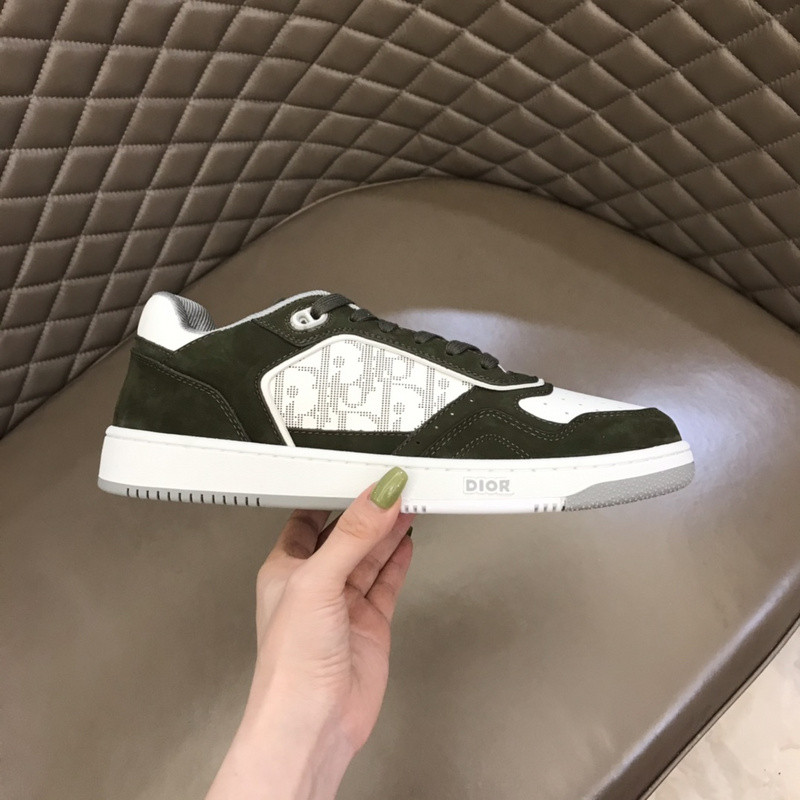 dio* sneaker