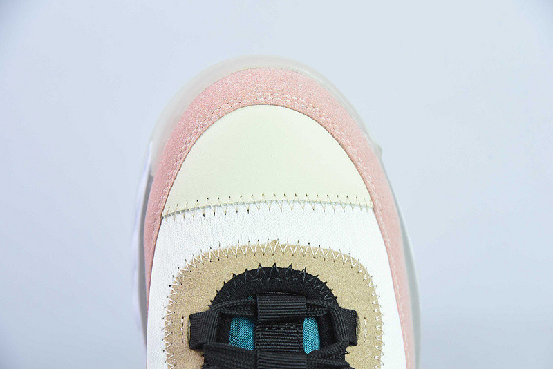 Ch*el sneaker
