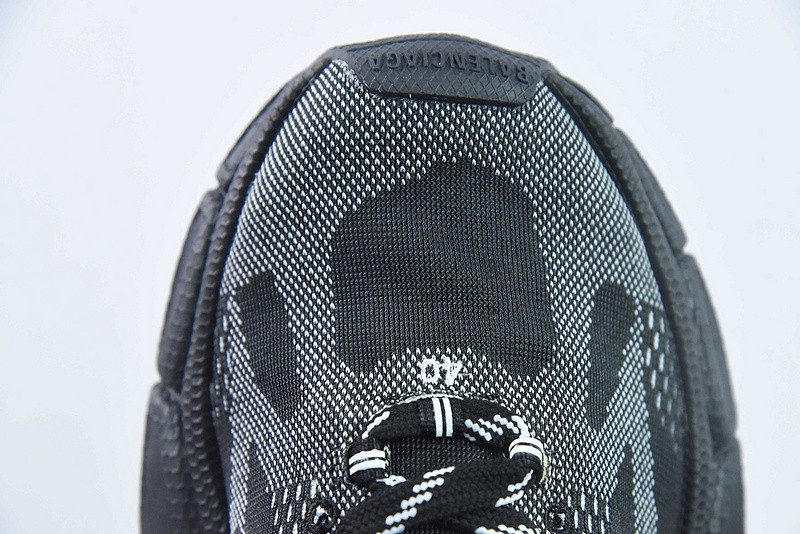 BC 3XL SNEAKER