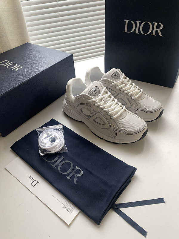 DIO* SNEAKER