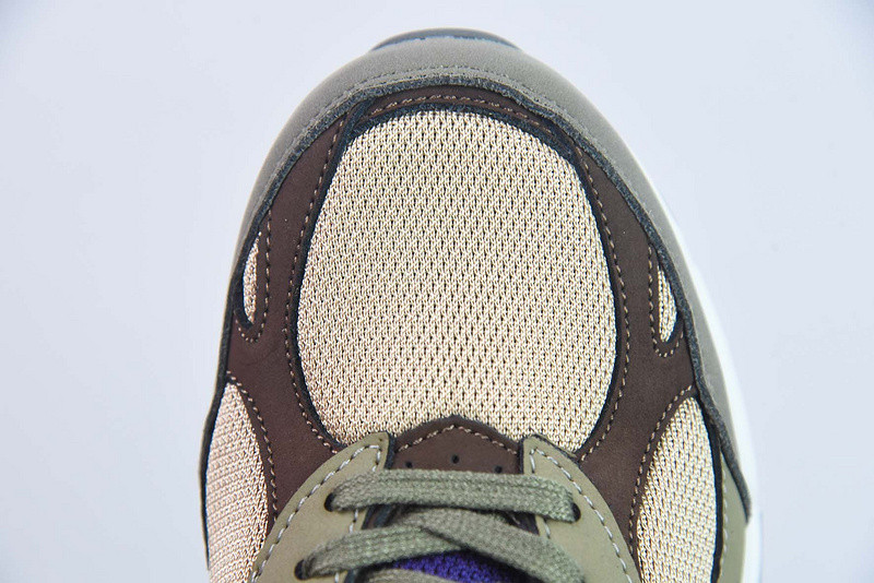 new balance sneaker