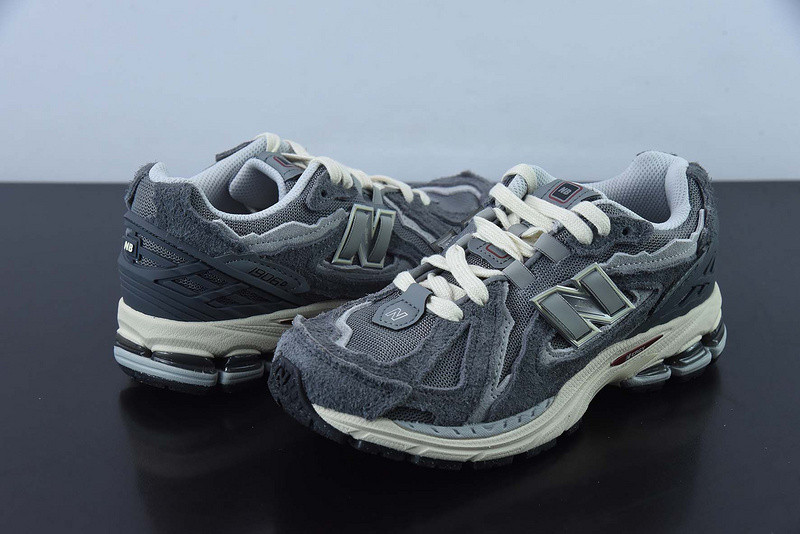 new balance sneaker