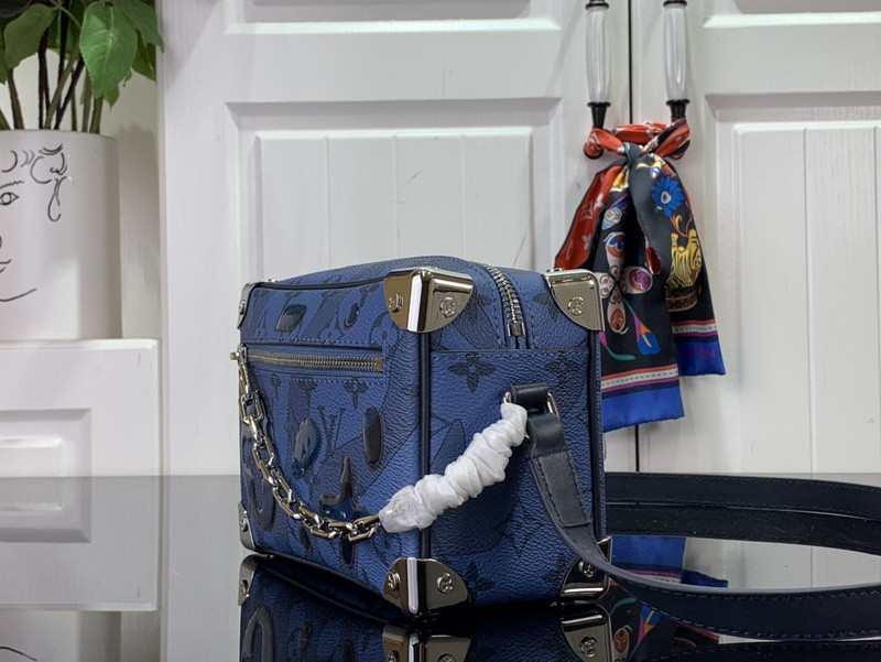 LVT PURSE