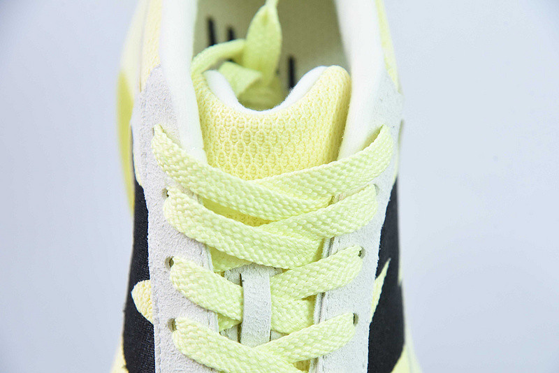 new balance sneaker