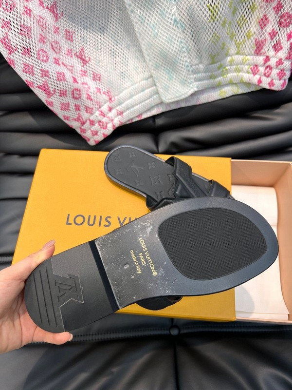 lvt sandals