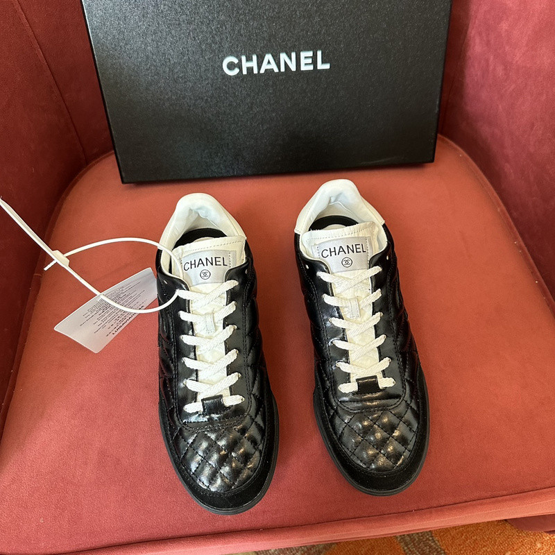 Ch*el sneaker