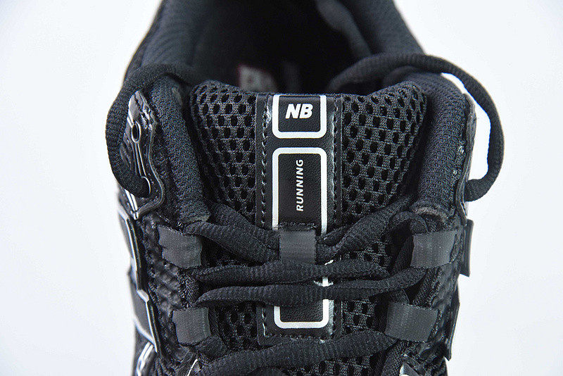 new balance sneaker