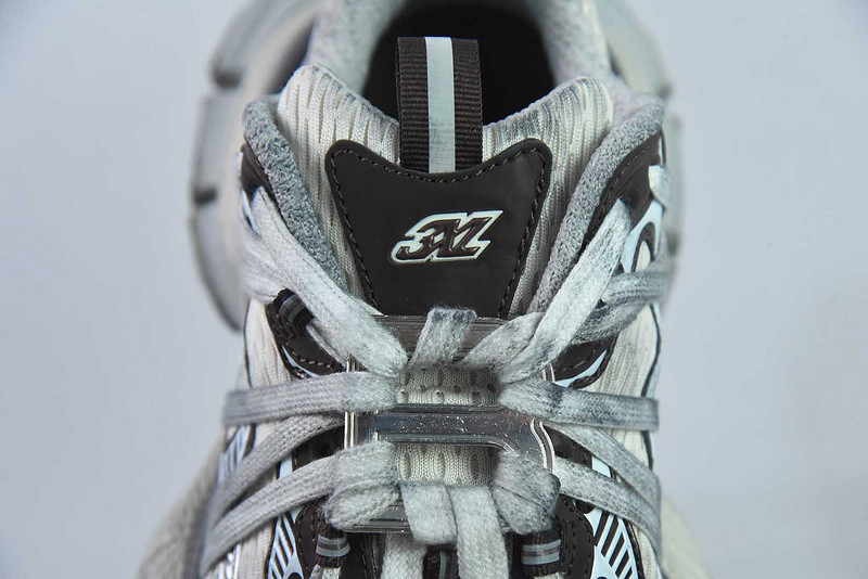 BC 3XL SNEAKER