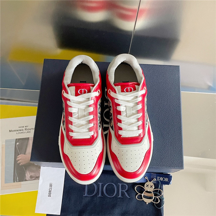 dio* sneaker