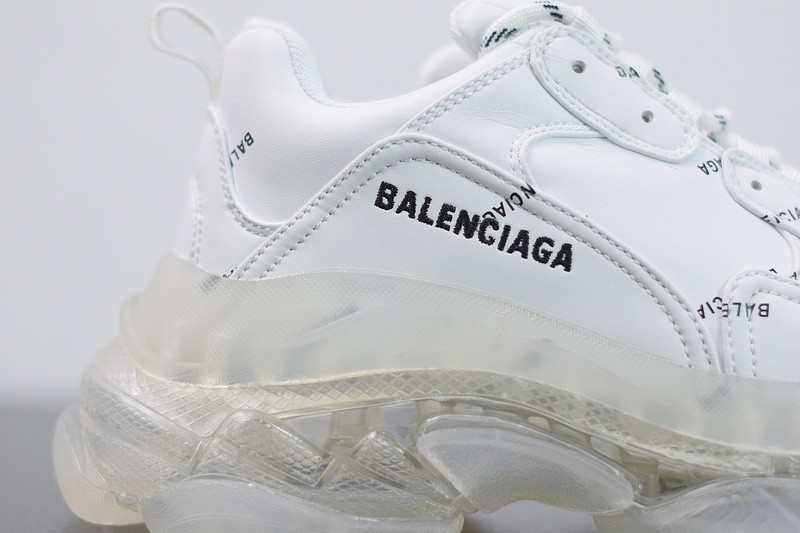 bc triple s trainer 524039 w09e1 2021