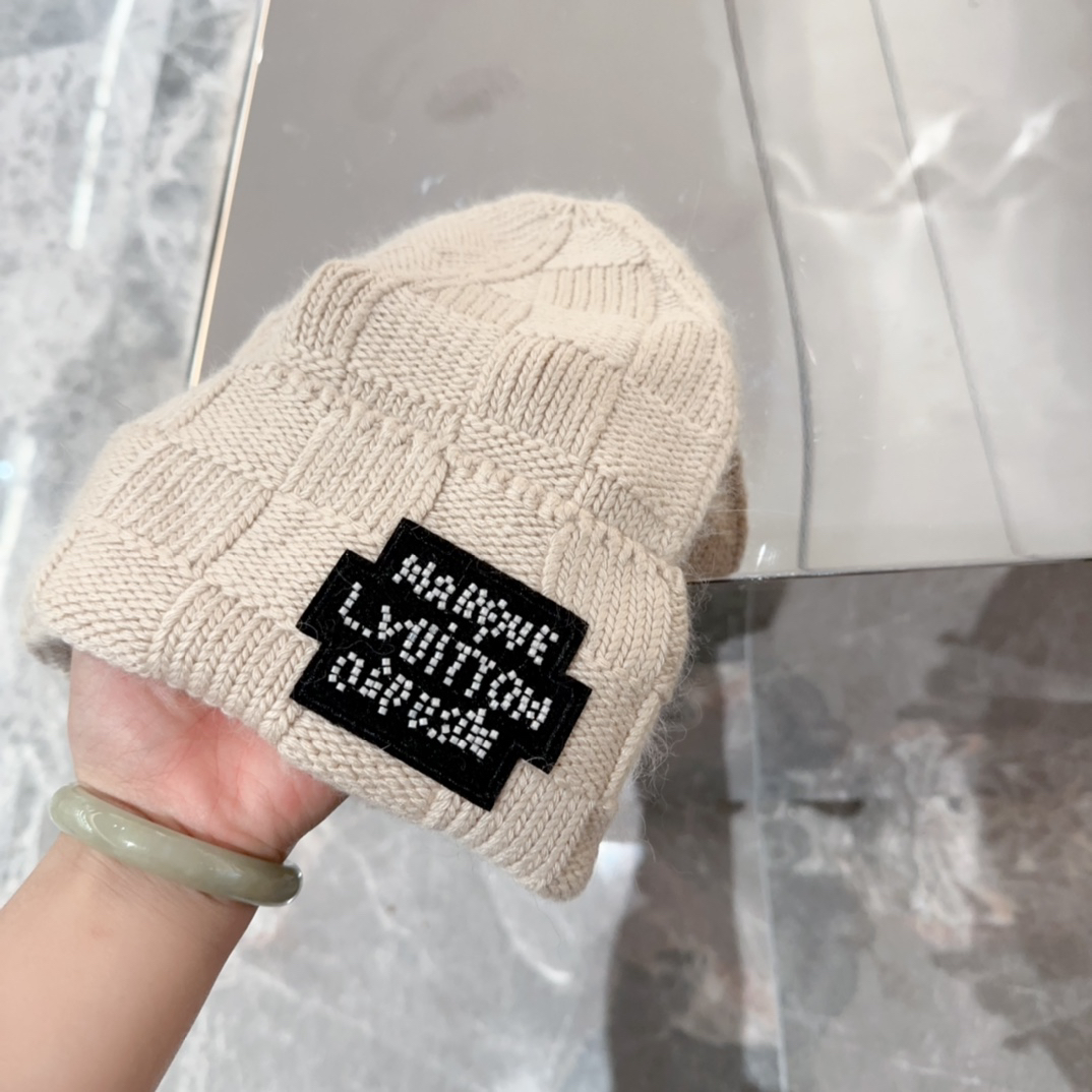 lvt Hat
