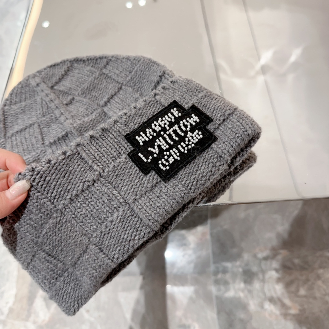 lvt Hat